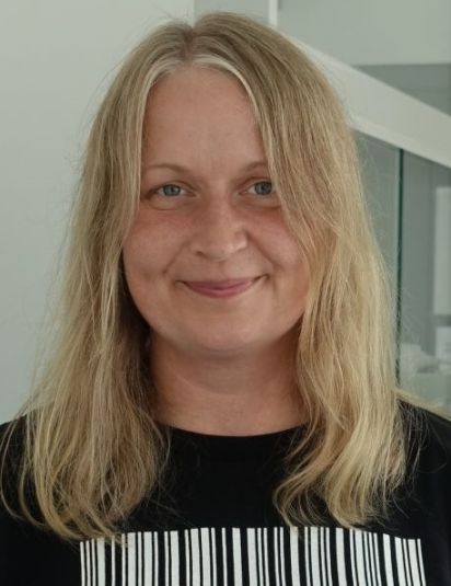 Dr. Nadine Saul